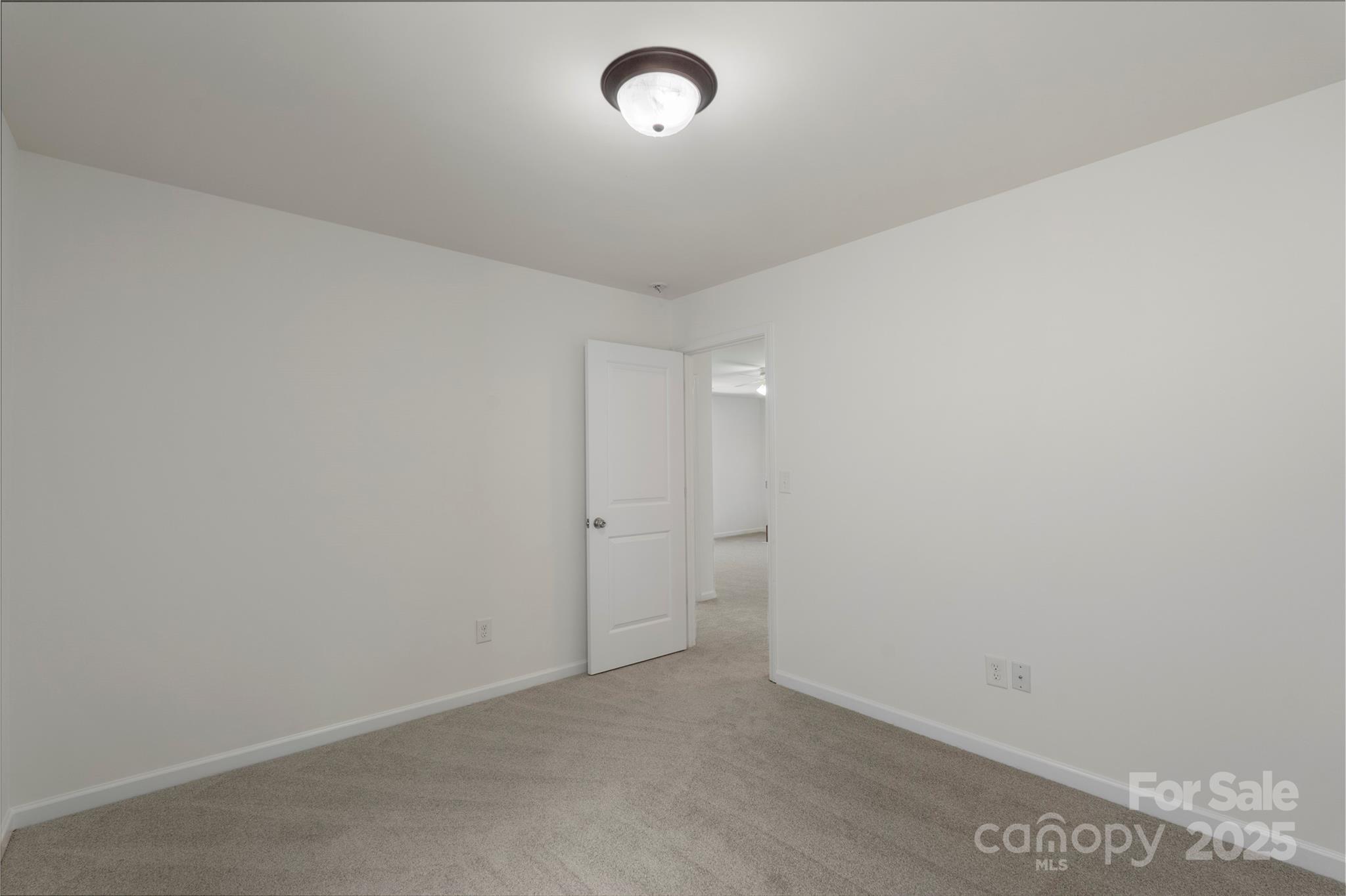 858 Rook Road Charlotte, NC 28216 - Photo 34 of 43