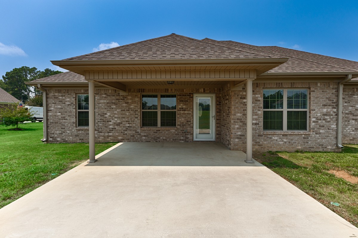 28600 Reyer Road Ardmore, AL 35739 - Photo 20 of 28 front view of a house with a yard