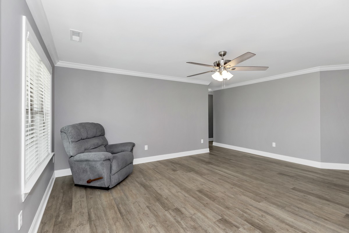28600 Reyer Road Ardmore, AL 35739 - Photo 2 of 28 a view of livingroom with furniture and wooden floor