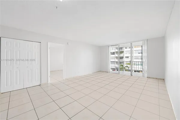 $1,850 | 16710 Northeast 9th Avenue, Unit 307, North Miami Beach, FL 33162