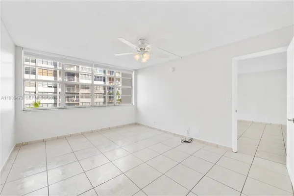 $1,850 | 16710 Northeast 9th Avenue, Unit 307, North Miami Beach, FL 33162