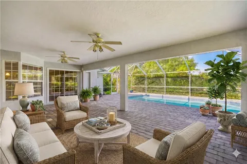 $575,000 | 445 45th Avenue, Vero Beach, FL 32968
