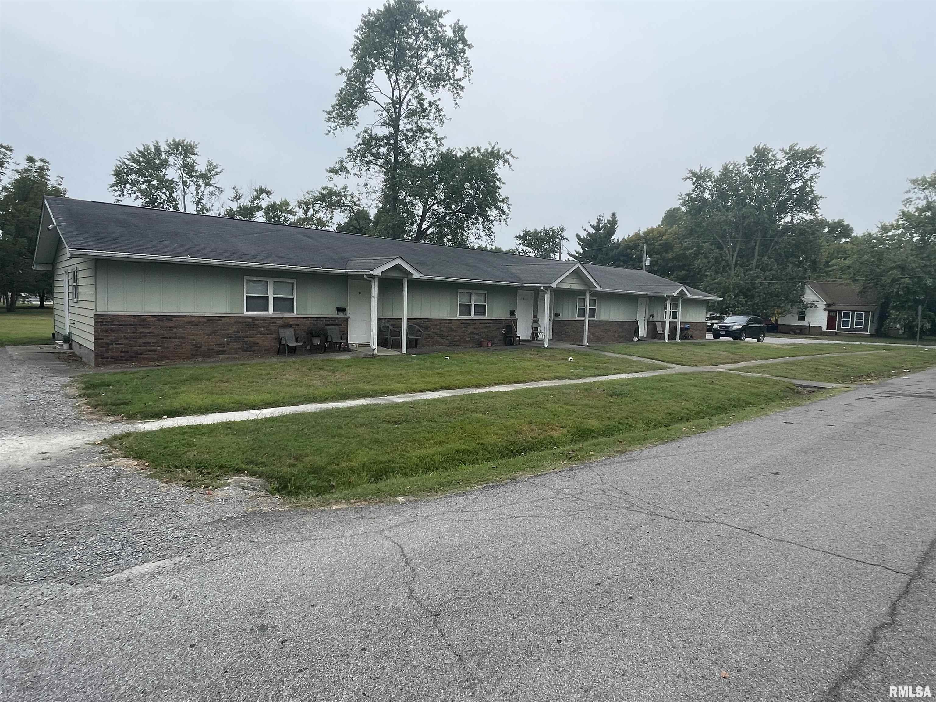 501 East Reeves Street Marion, IL 62959 - Photo 2 of 2