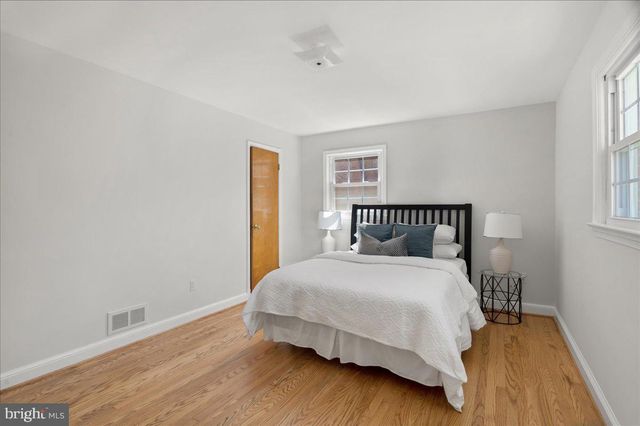 $1,020,000 | 608 Putnam Place, Alexandria, VA 22302