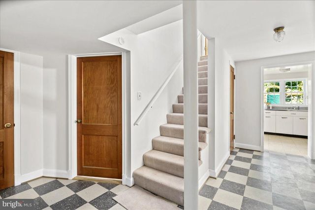 $1,020,000 | 608 Putnam Place, Alexandria, VA 22302