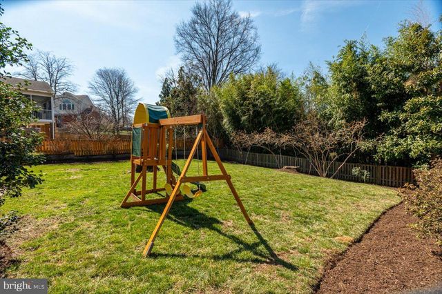 $1,020,000 | 608 Putnam Place, Alexandria, VA 22302