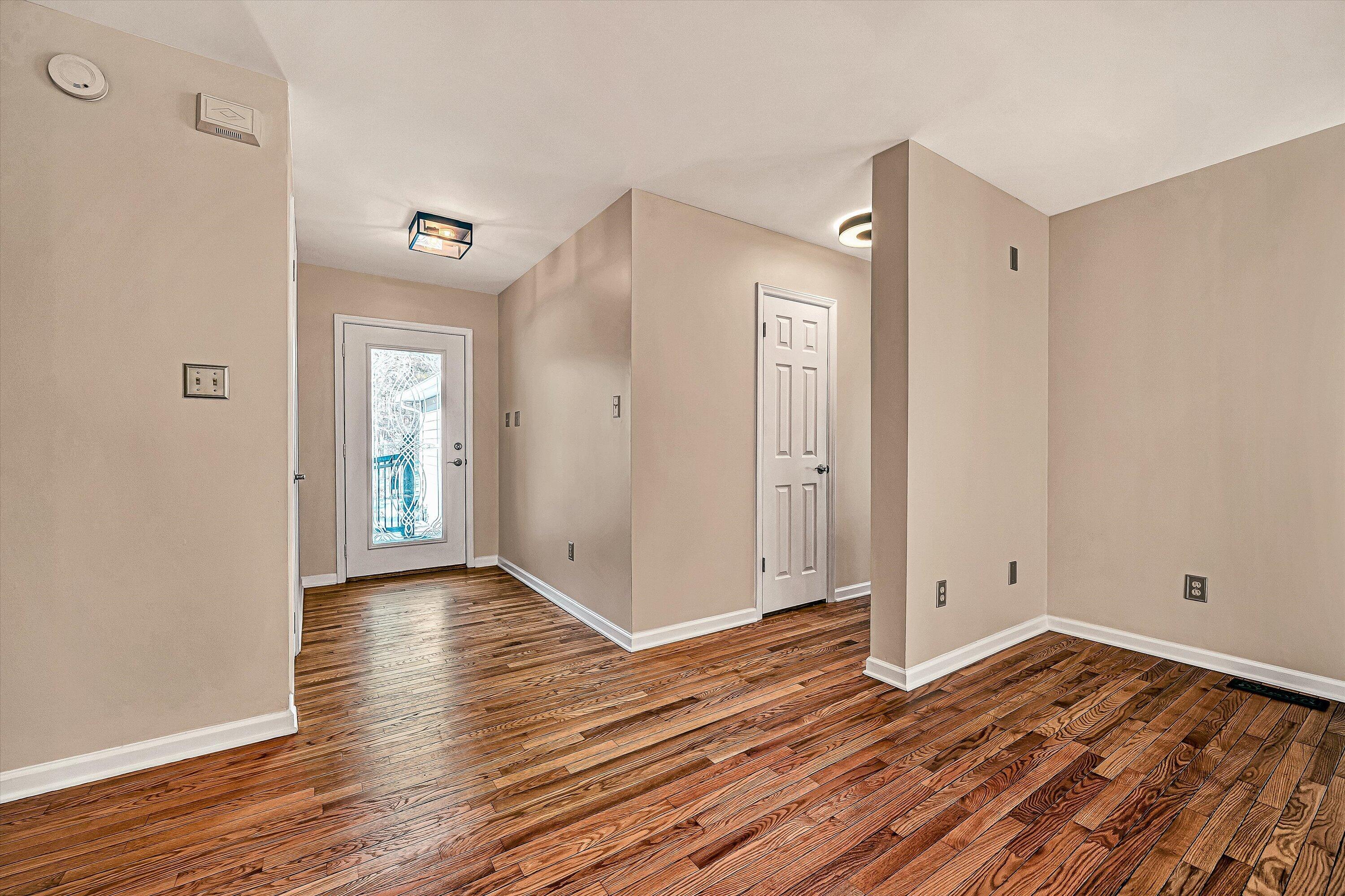 3120 Carvins Cove Road Salem, VA 24153 - Photo 3 of 65 03-VM-09111