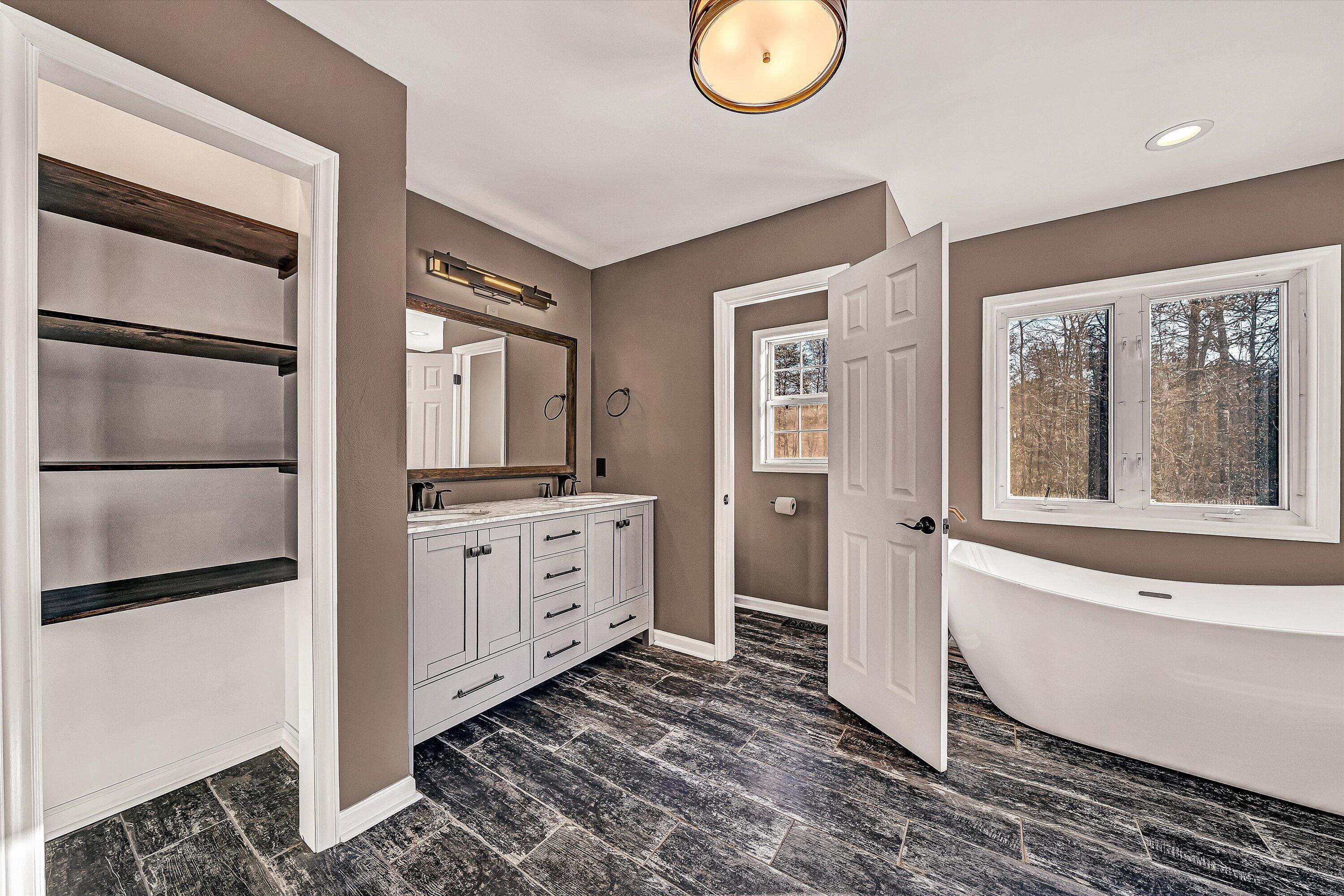 3120 Carvins Cove Road Salem, VA 24153 - Photo 31 of 65 35-VM-09210