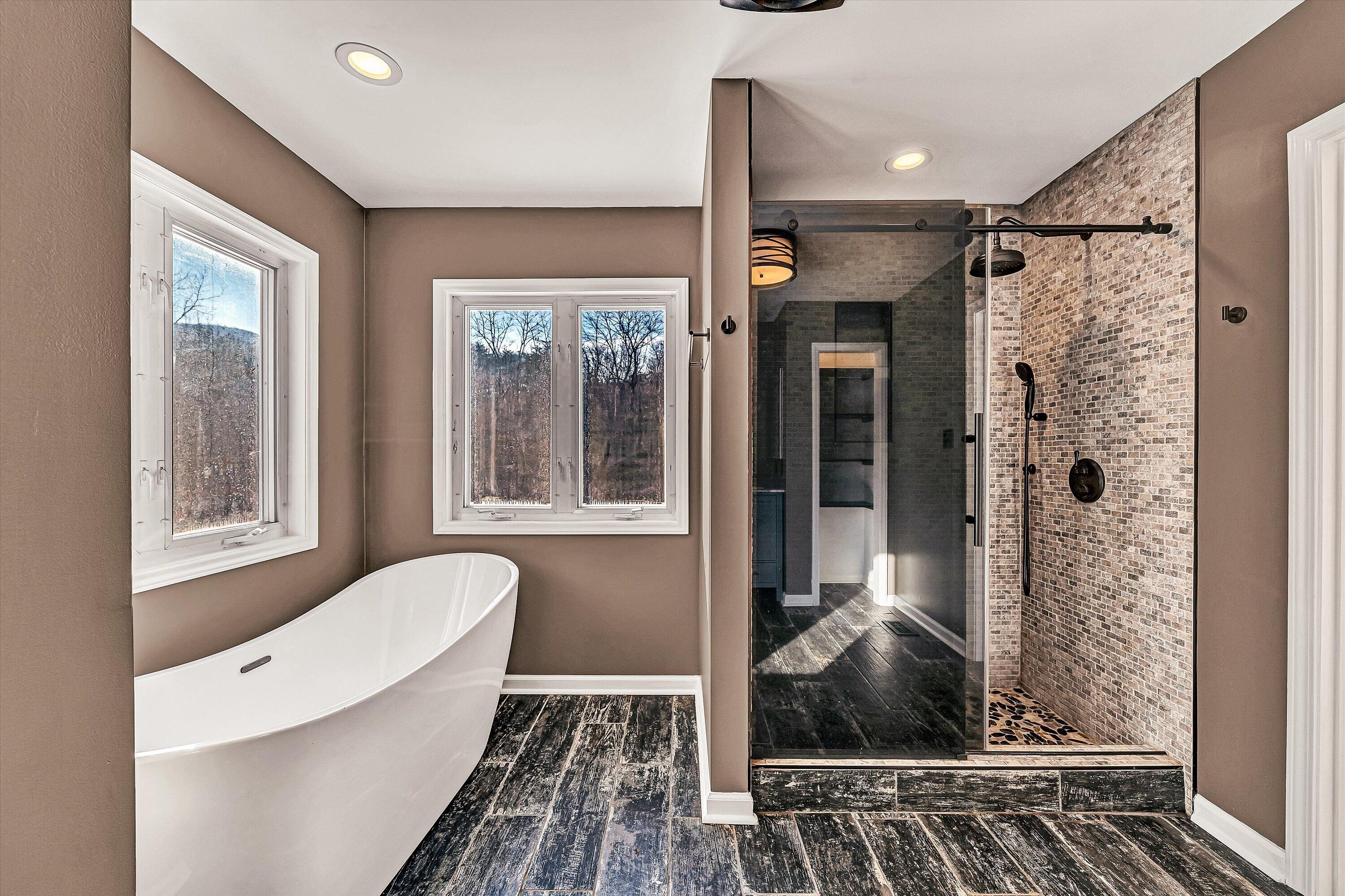 3120 Carvins Cove Road Salem, VA 24153 - Photo 33 of 65 37-VM-09216