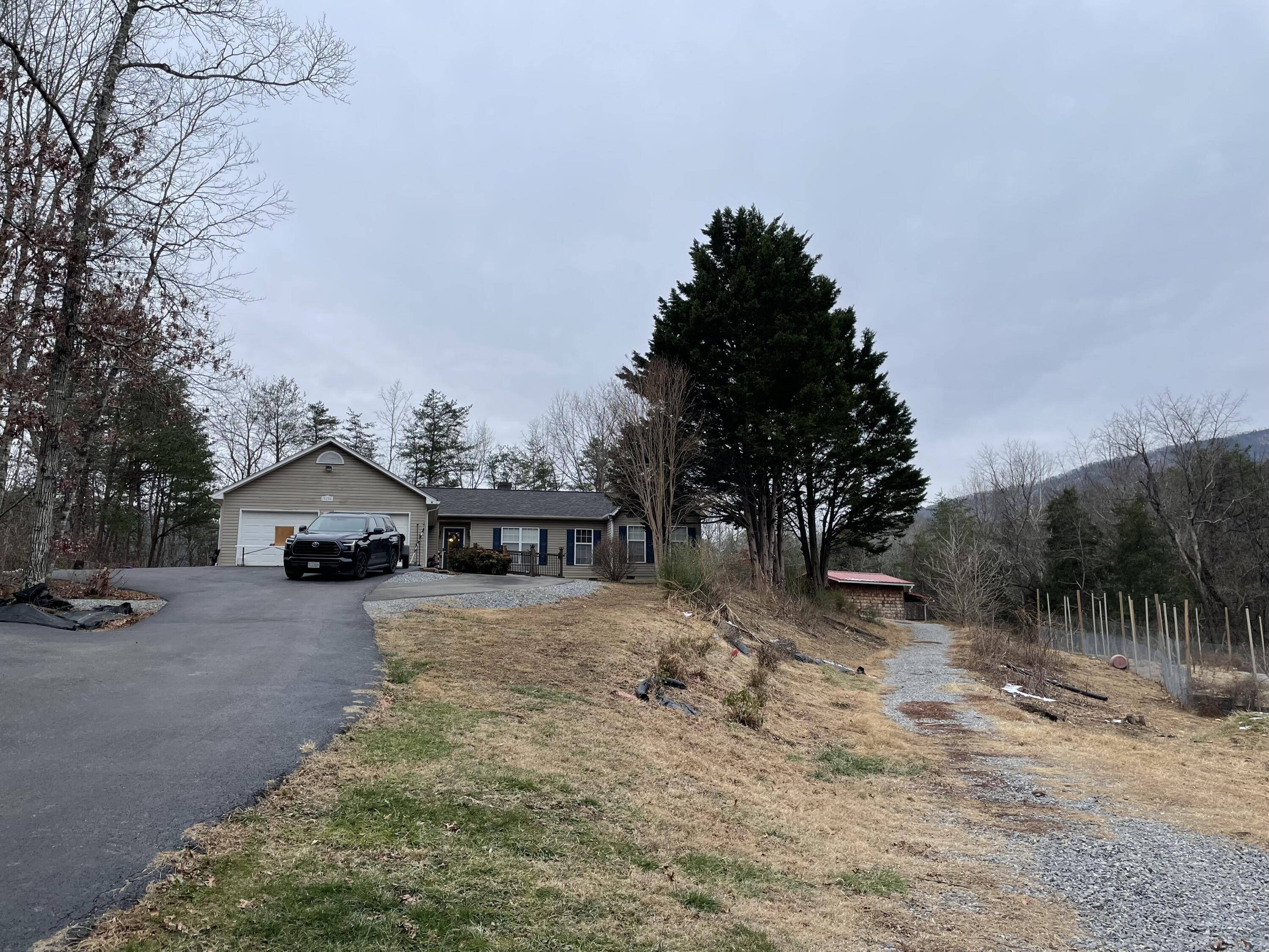 3120 Carvins Cove Road Salem, VA 24153 - Photo 65 of 65 IMG_7276