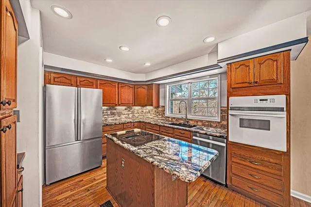 $428,500 | 3120 Carvins Cove Road, Salem, VA 24153