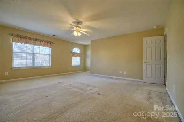 $439,900 | 502 Gillcreek Court, Lake Wylie, SC 29710