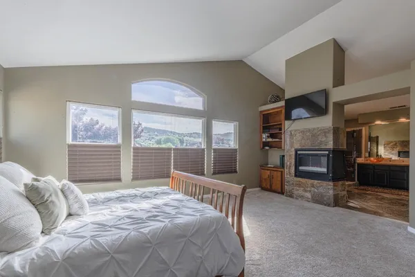 $1,195,000 | 18300 Meadow Song Way, Salinas, CA 93908