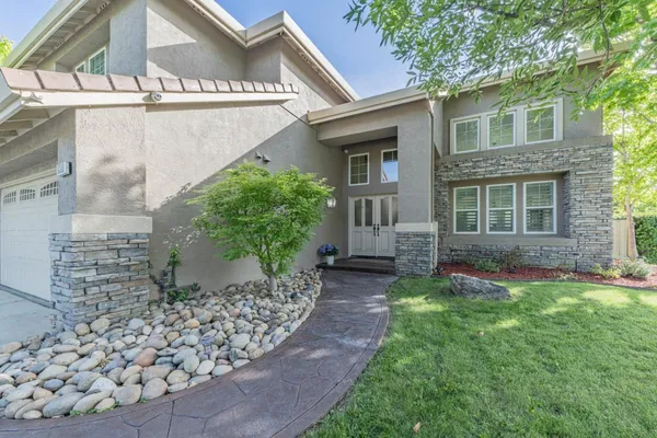 $1,195,000 | 18300 Meadow Song Way, Salinas, CA 93908