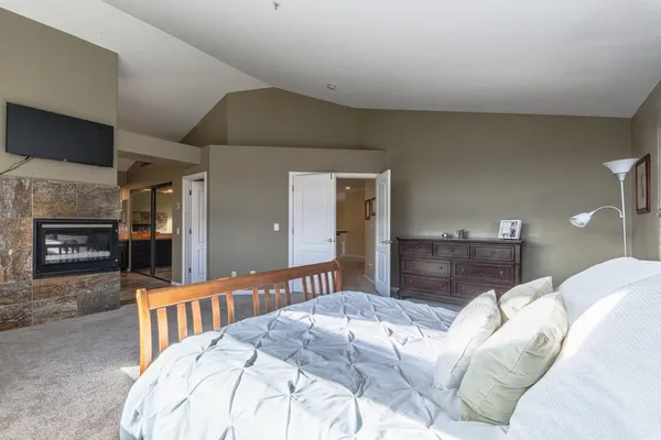 $1,195,000 | 18300 Meadow Song Way, Salinas, CA 93908