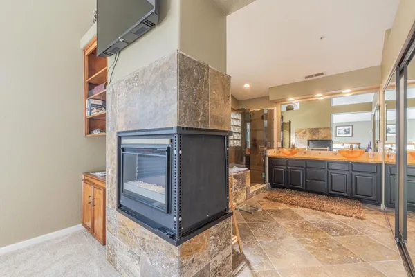 $1,195,000 | 18300 Meadow Song Way, Salinas, CA 93908