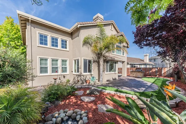 $1,195,000 | 18300 Meadow Song Way, Salinas, CA 93908
