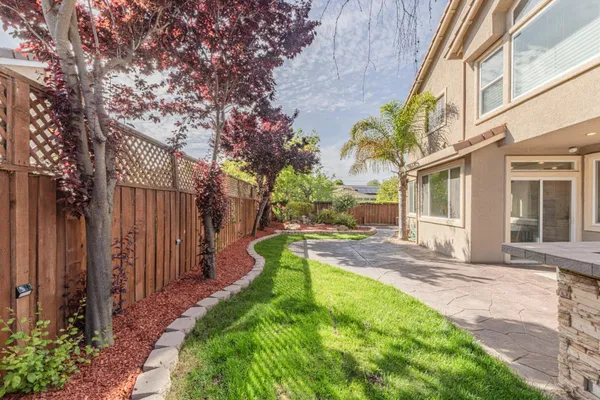 $1,195,000 | 18300 Meadow Song Way, Salinas, CA 93908