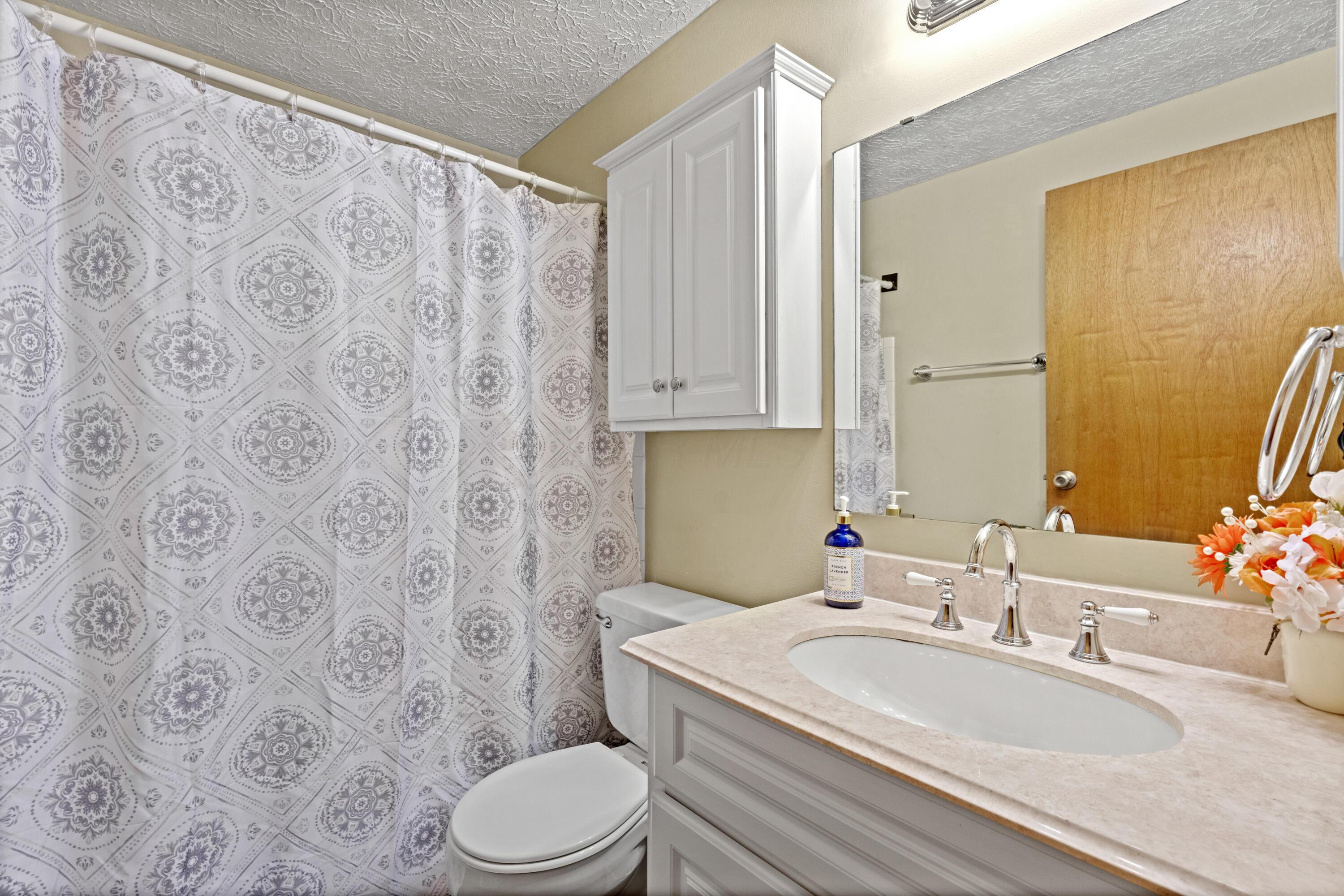 656 Cherry Ridge Road, Unit B Columbus, OH 43228 - Photo 17 of 25 dsc05053