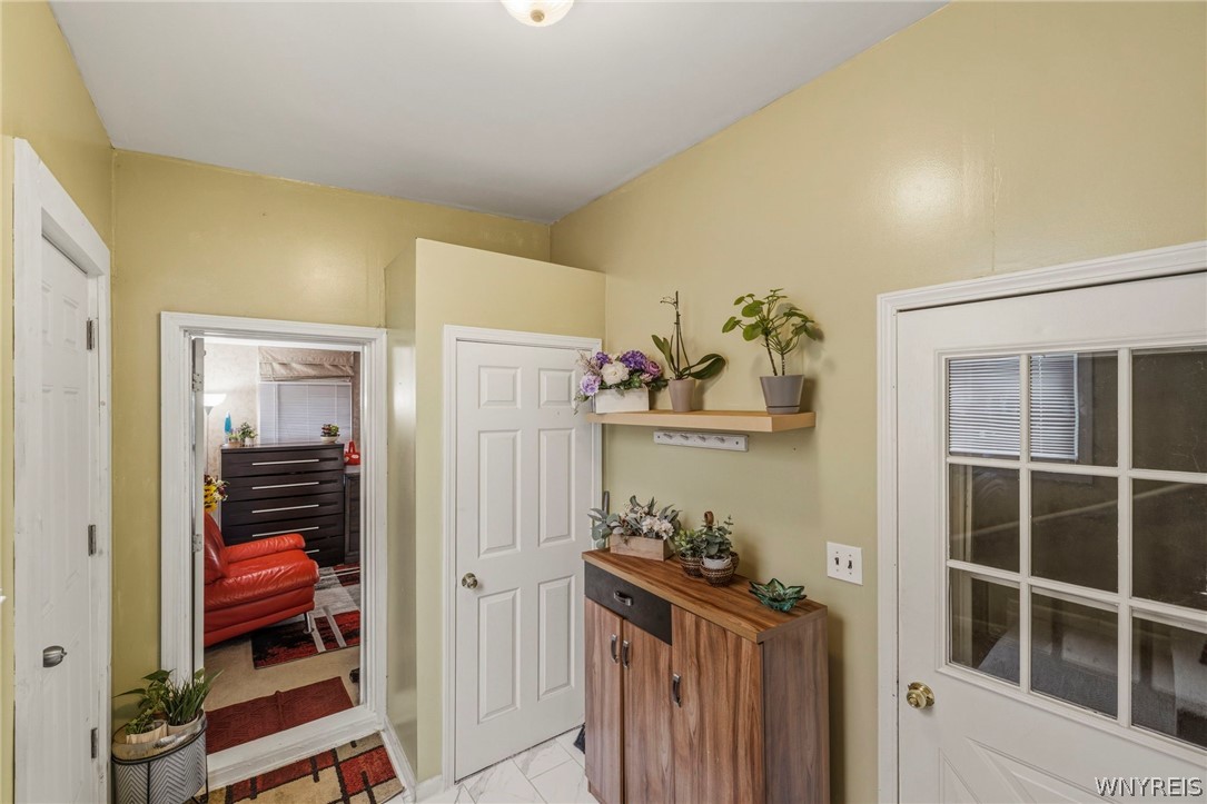 183 Rosedale Boulevard Amherst, NY 14226 - Photo 14 of 45