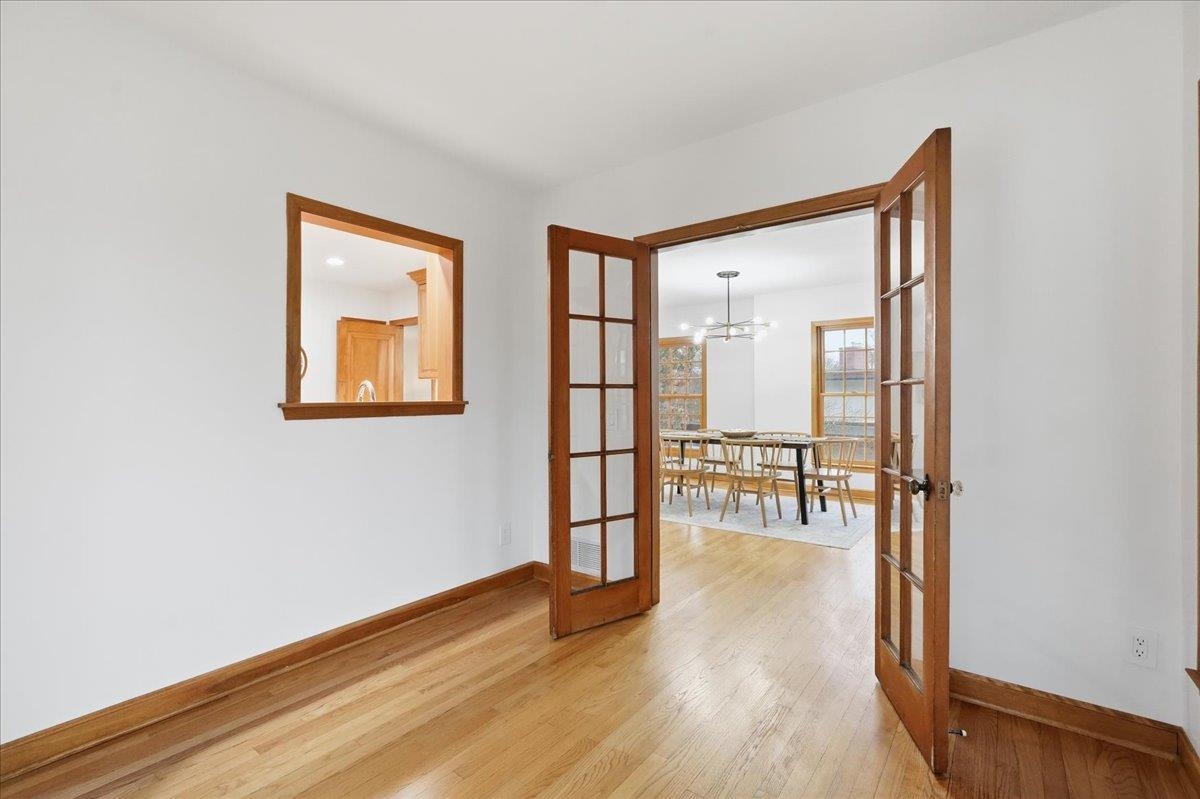 3223 Topping Road Madison, WI 53705 - Photo 12 of 53