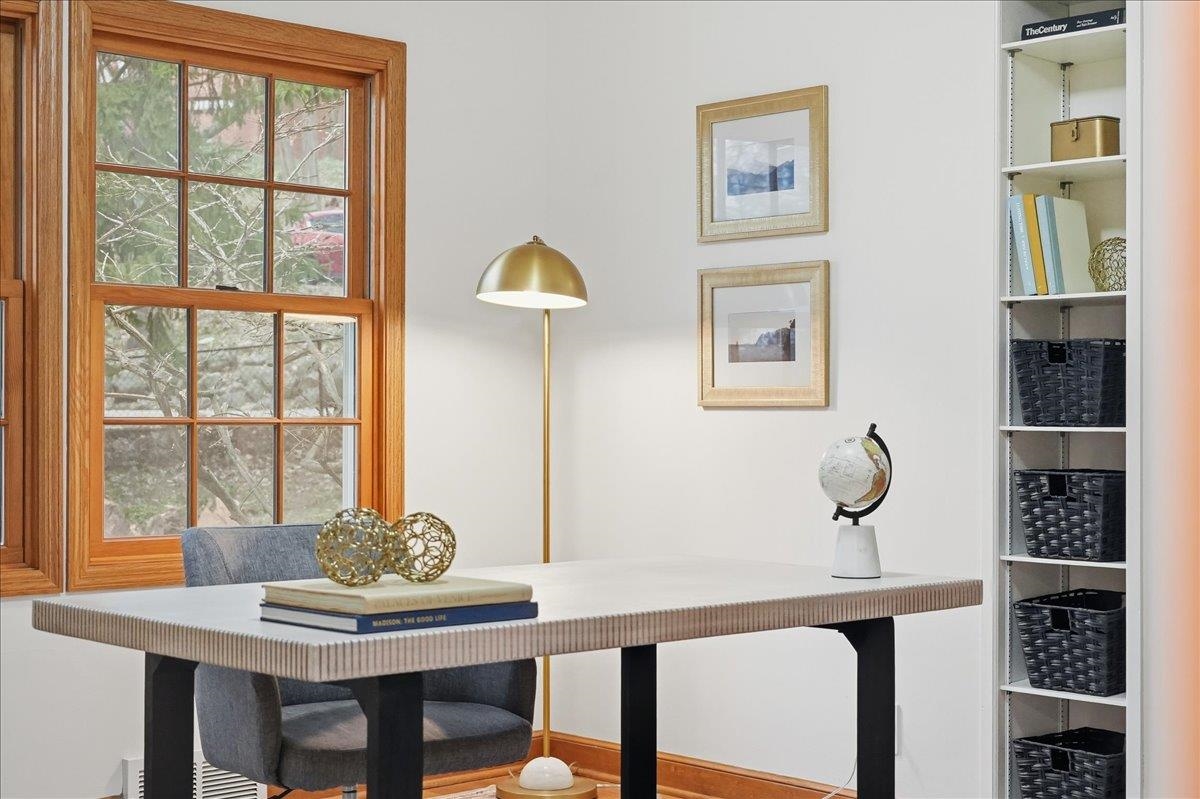 3223 Topping Road Madison, WI 53705 - Photo 23 of 53