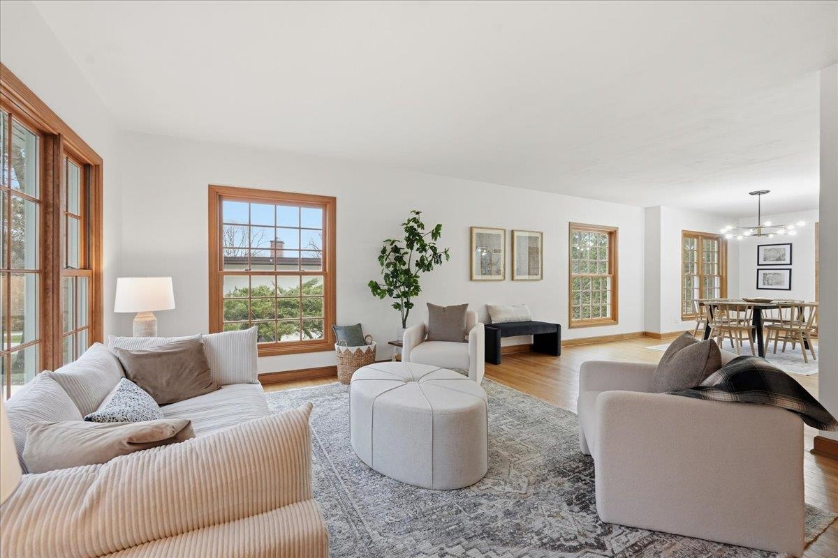 3223 Topping Road Madison, WI 53705 - Photo 4 of 53