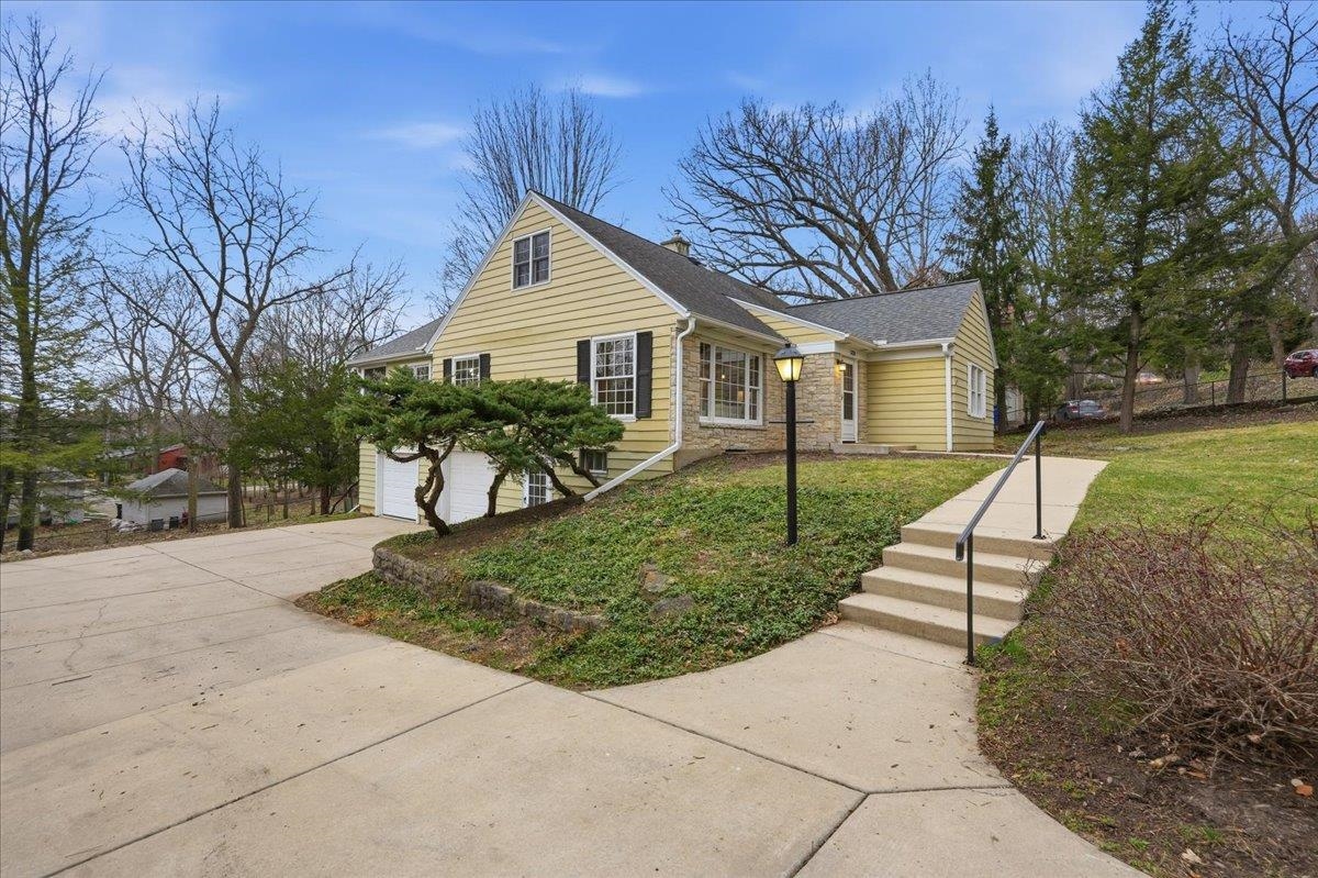 3223 Topping Road Madison, WI 53705 - Photo 46 of 53