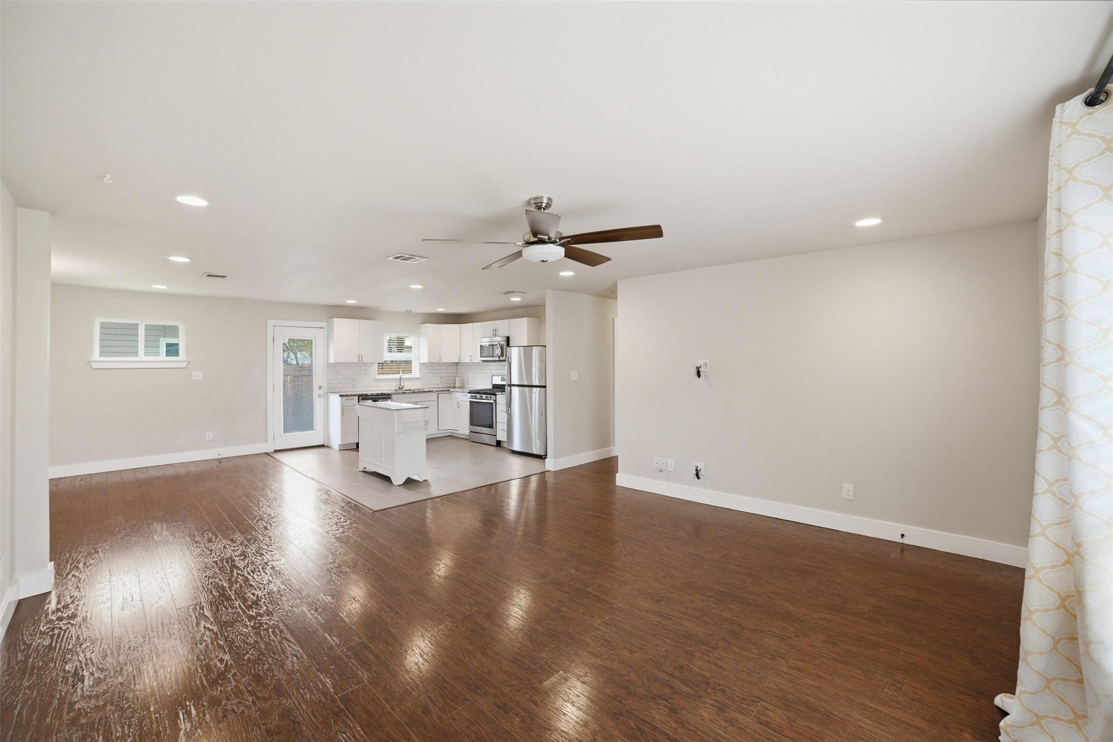 5510 Manor Road, Unit A Austin, TX 78723 - Photo 9 of 22