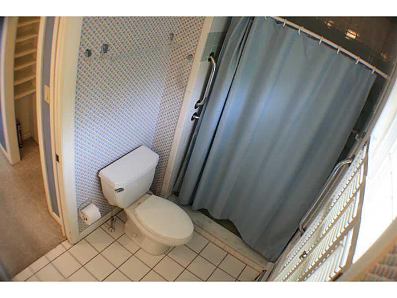73 East Cundys Point Harpswell, ME 04079 - Photo 17 of 35 Master Bath/Spa.
