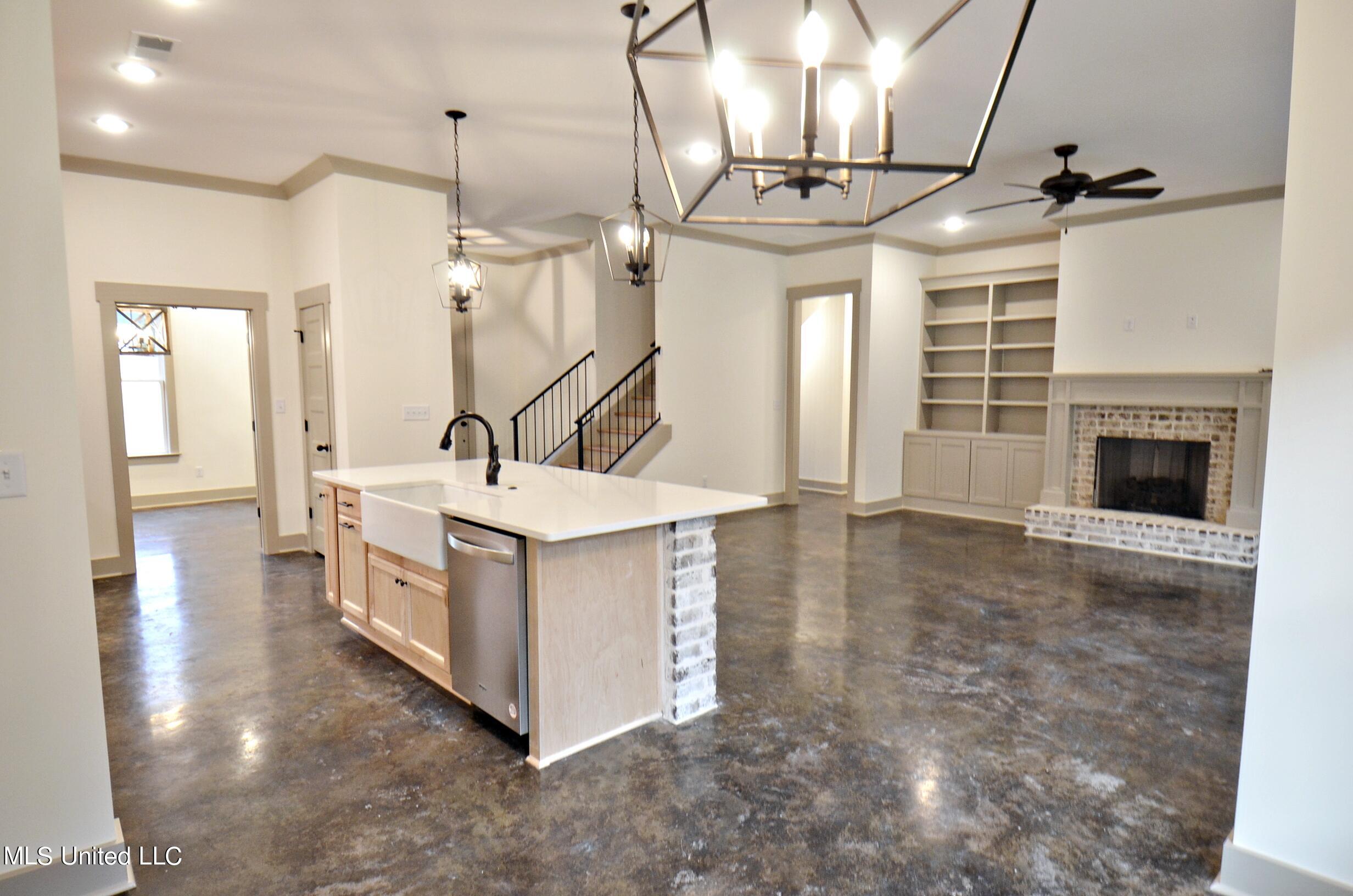 14561 Hidden Loop Byhalia, MS 38611 - Photo 12 of 26 View from breakfast area