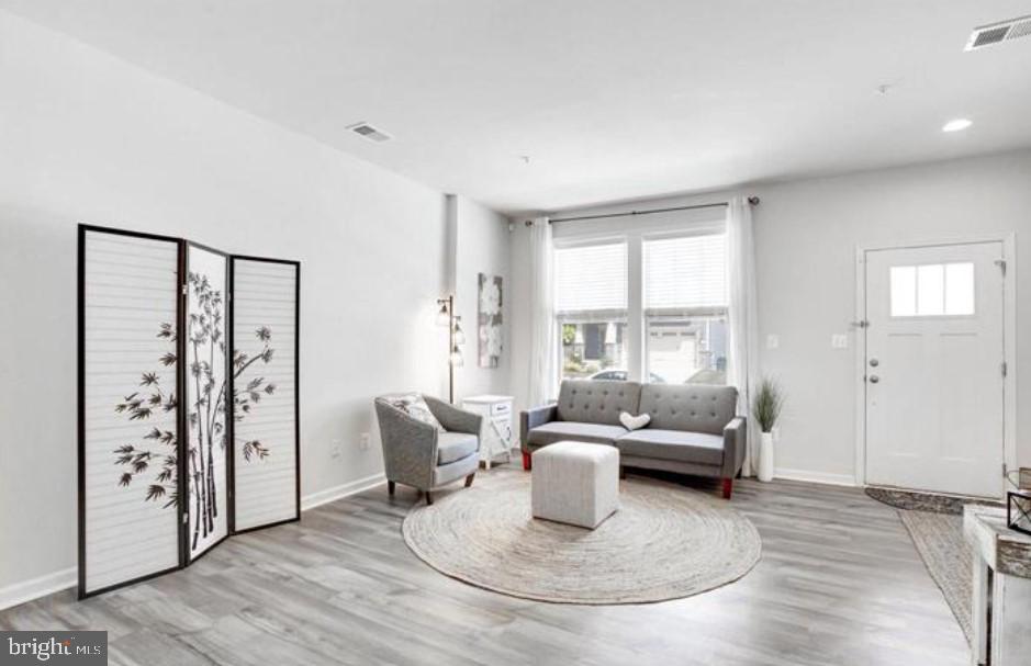 1328 Ricketts Road Frederick, MD 21702 - Photo 7 of 26 Living room