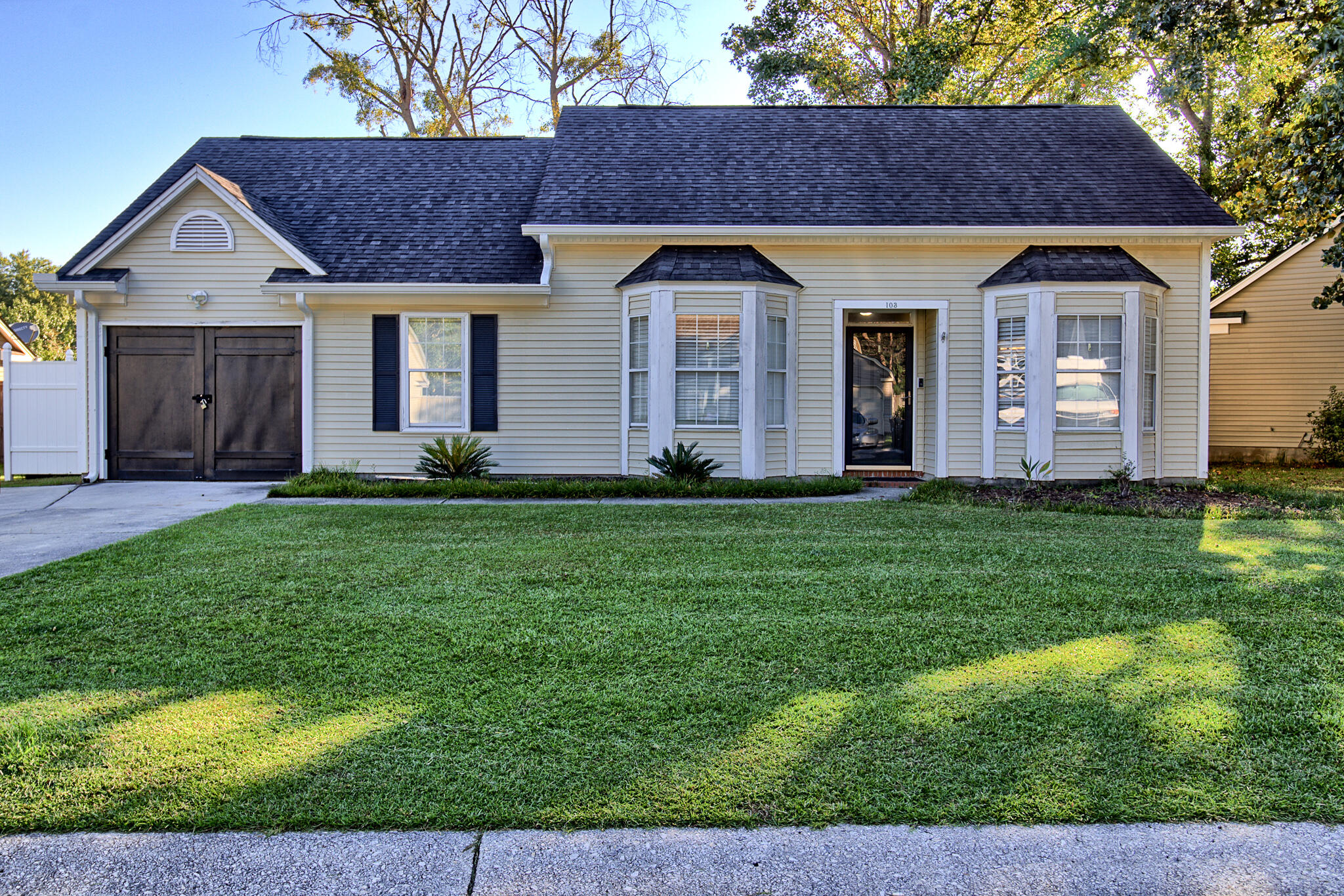 103 Jarett Road Summerville, SC 29485 - Photo 1 of 31 Welcome home!