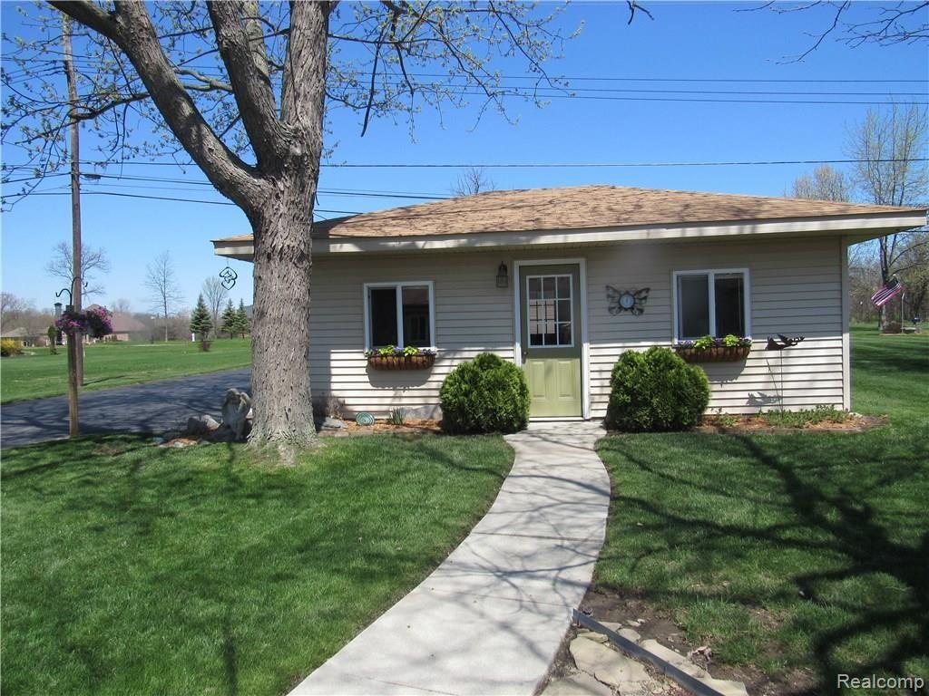 4068 Yankee Road St. Clair, MI 48079 - Photo 34 of 53 MIDDLE GARAGE