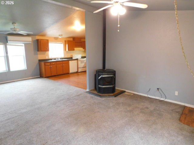 1633 Maple Street Florence, OR 97439 - Photo 6 of 14 Gallery Image 6