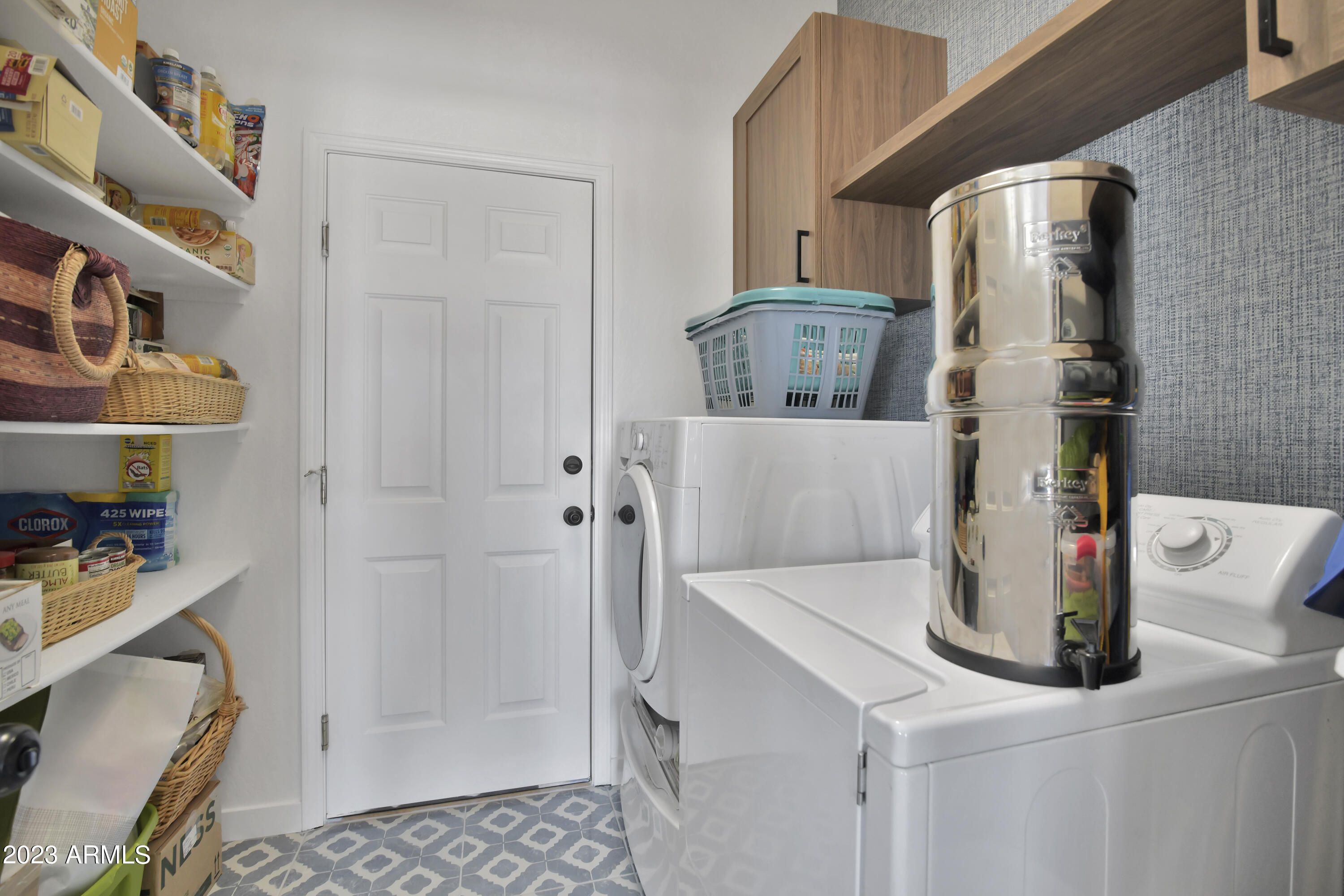 5428 North Long Rifle Road Prescott Valley, AZ 86314 - Photo 15 of 42 Laundry Room and Pantry