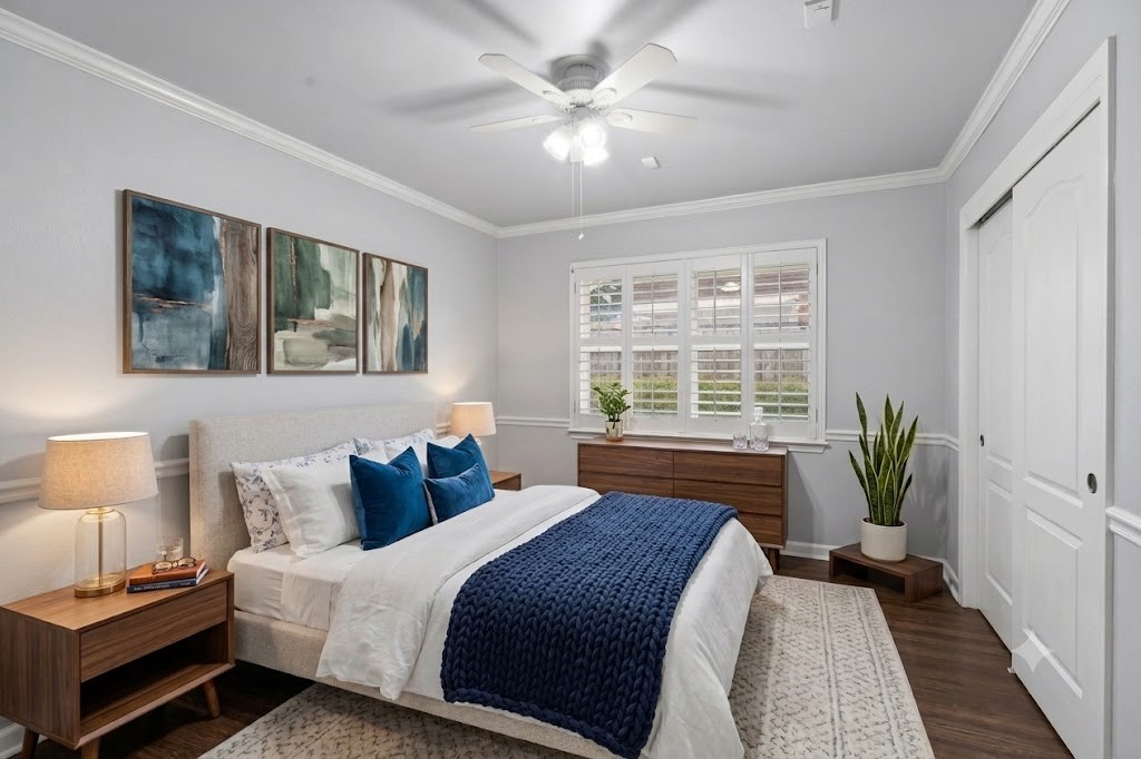 1328 Bingle Road Houston, TX 77055 - Photo 31 of 48 Secondary bedroom. Photo is virtually staged
