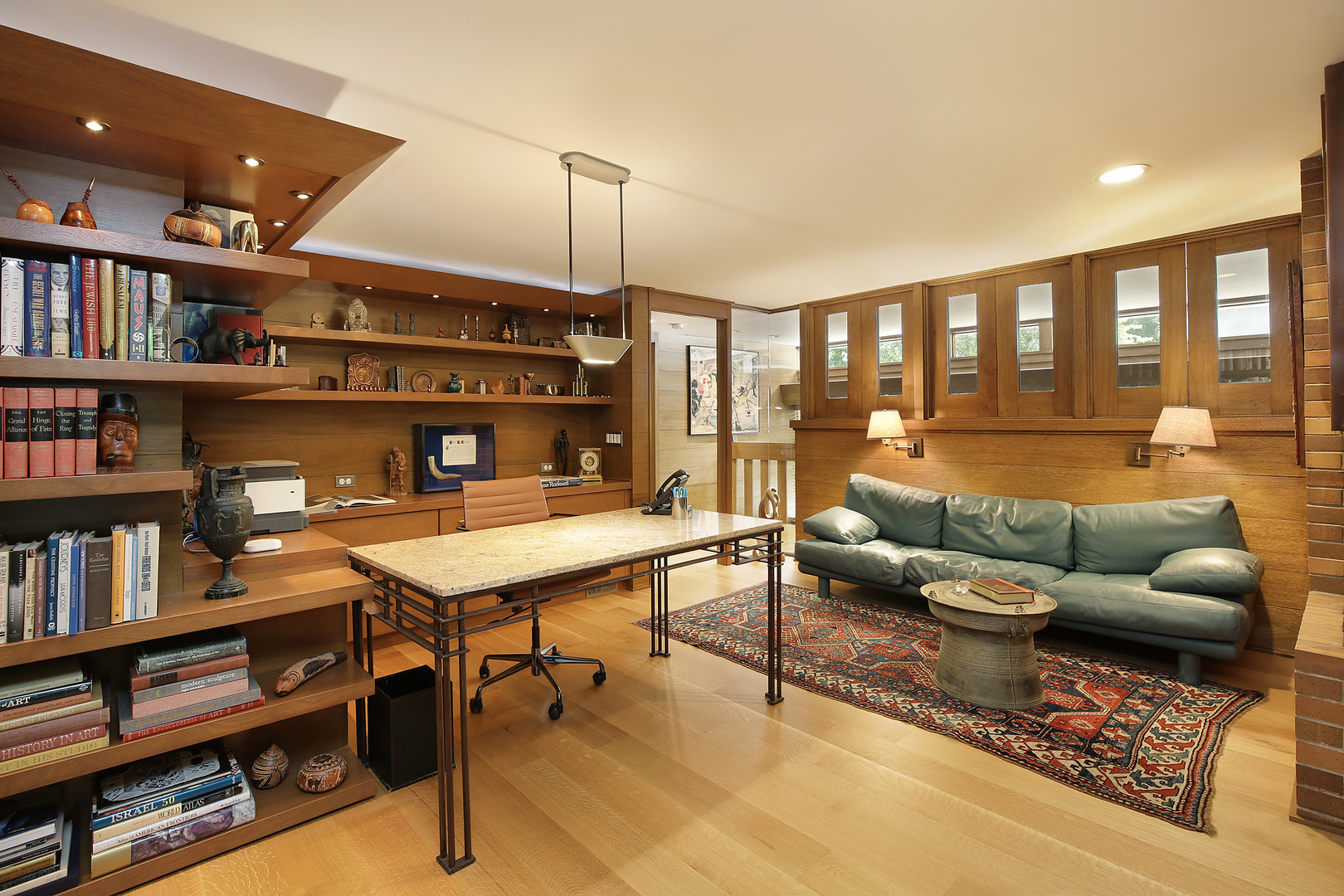 195 Franklin Road Glencoe, IL 60022 - Photo 14 of 33 a living room with furniture a rug and a book shelf