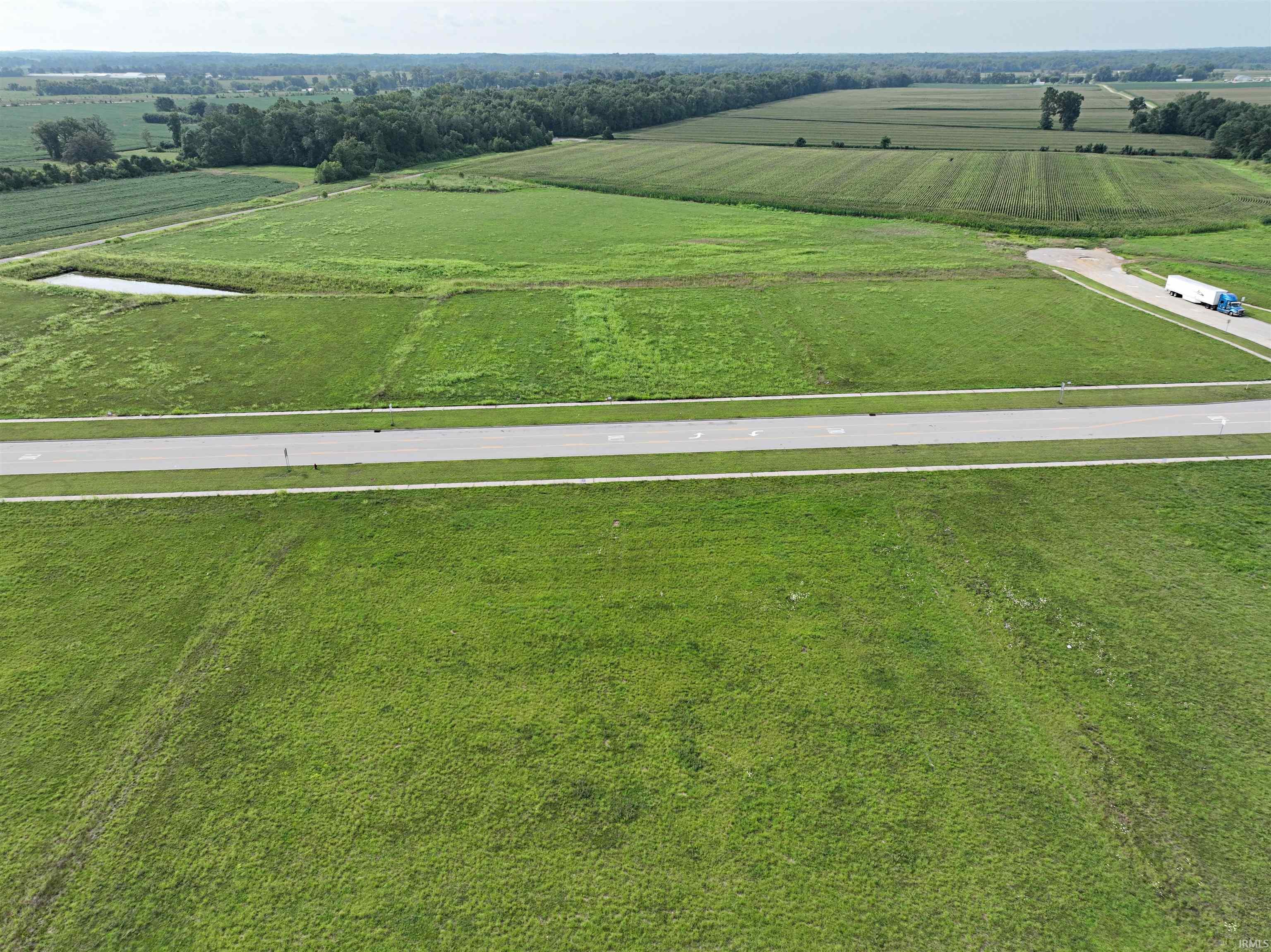2 Gateway Crossing Washington, IN 47501 - Photo 3 of 10