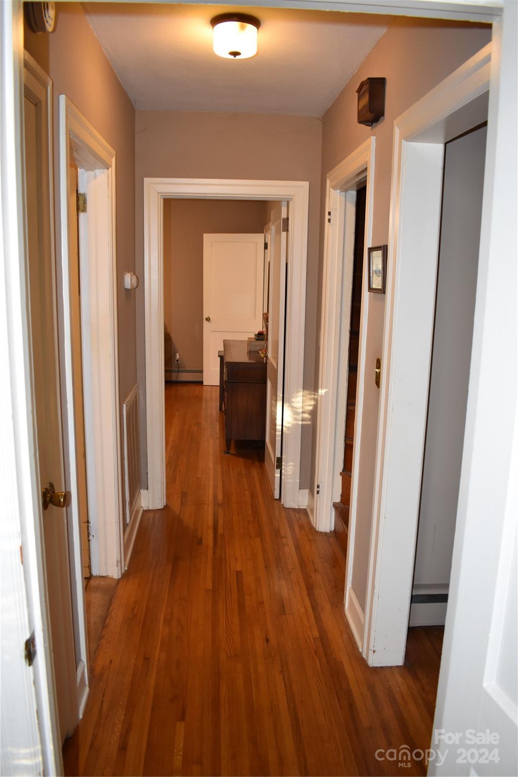 25 Cypress Road Marion, NC 28752 - Photo 22 of 48 wooden floor in a gallery