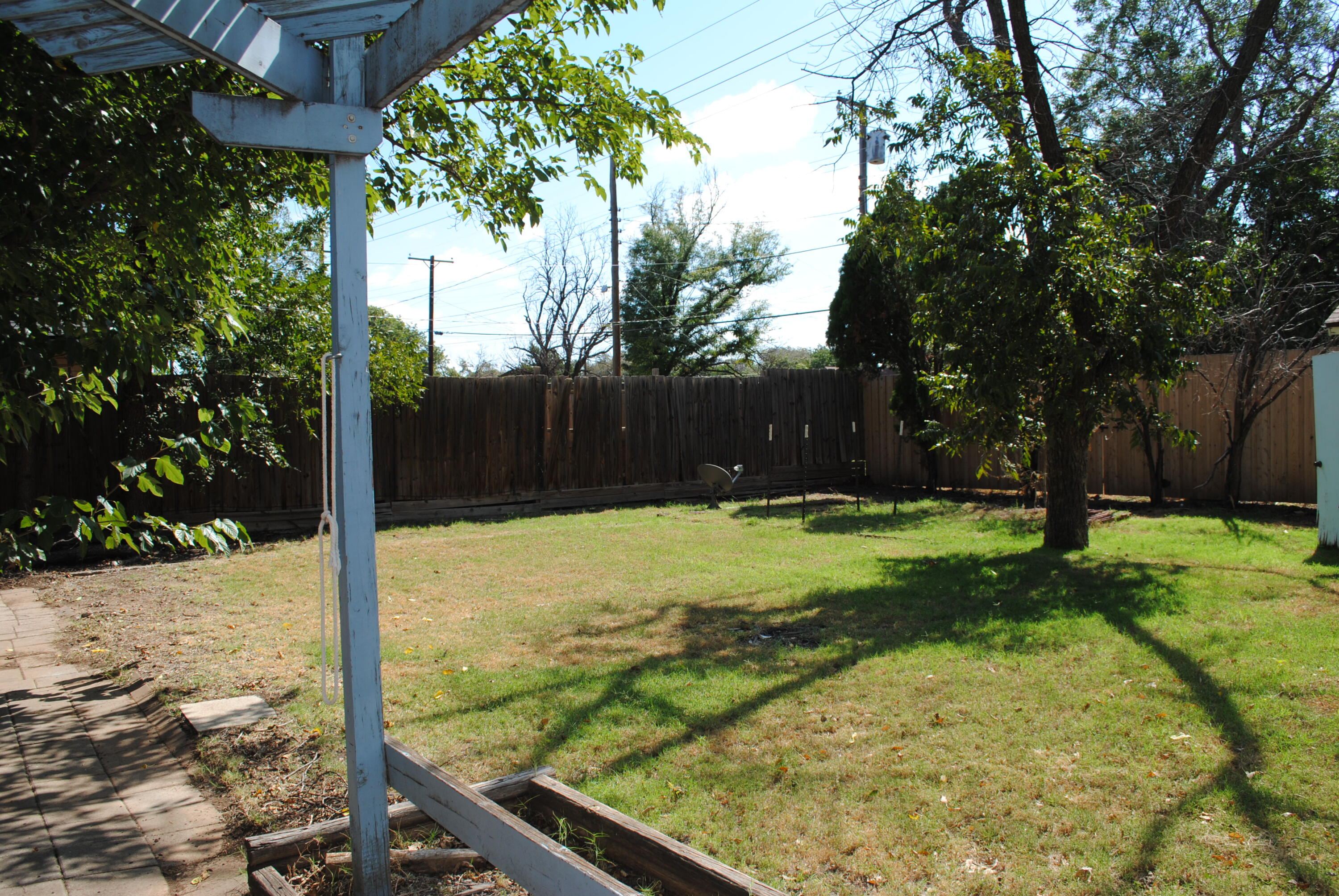 2507 31st Street Lubbock, TX 79410 - Photo 31 of 33 DSC_1447