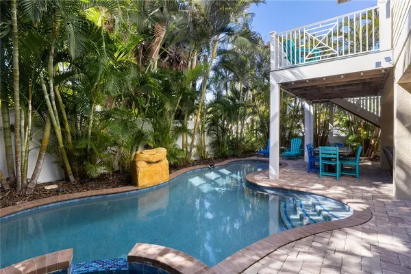 $2,600,000 | 6908 Holmes Boulevard, Holmes Beach, FL 34217