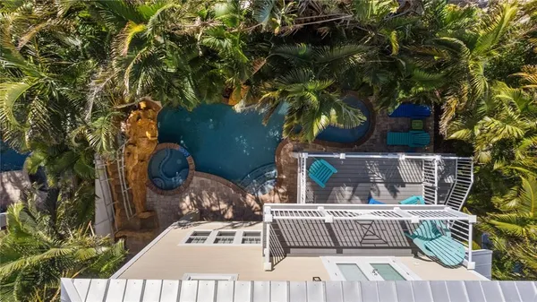 $2,600,000 | 6908 Holmes Boulevard, Holmes Beach, FL 34217