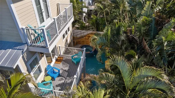 $2,600,000 | 6908 Holmes Boulevard, Holmes Beach, FL 34217