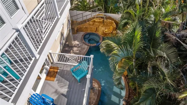 $2,600,000 | 6908 Holmes Boulevard, Holmes Beach, FL 34217