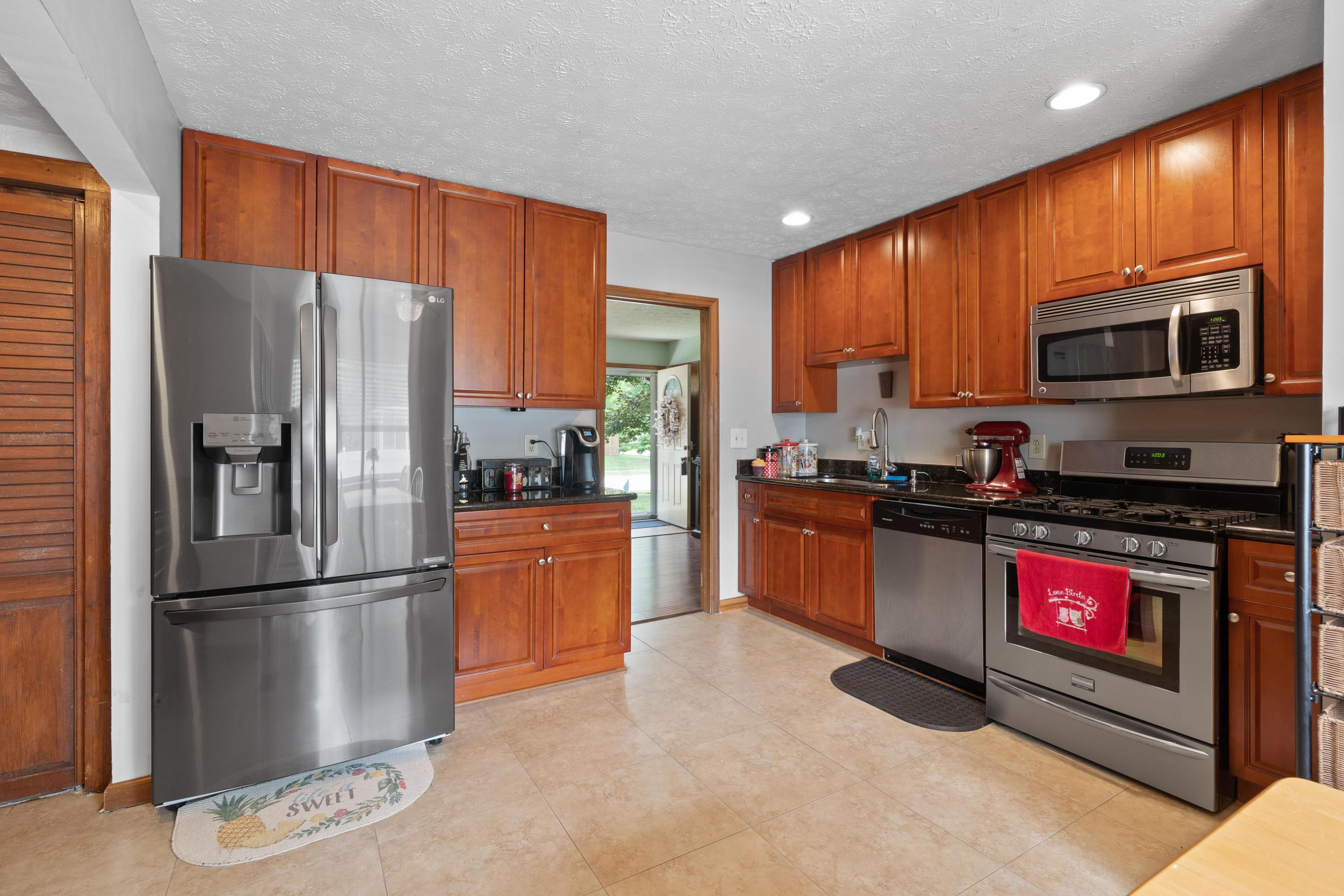 3434 Lacon Road Hilliard, OH 43026 - Photo 11 of 23 Gallery Image 11