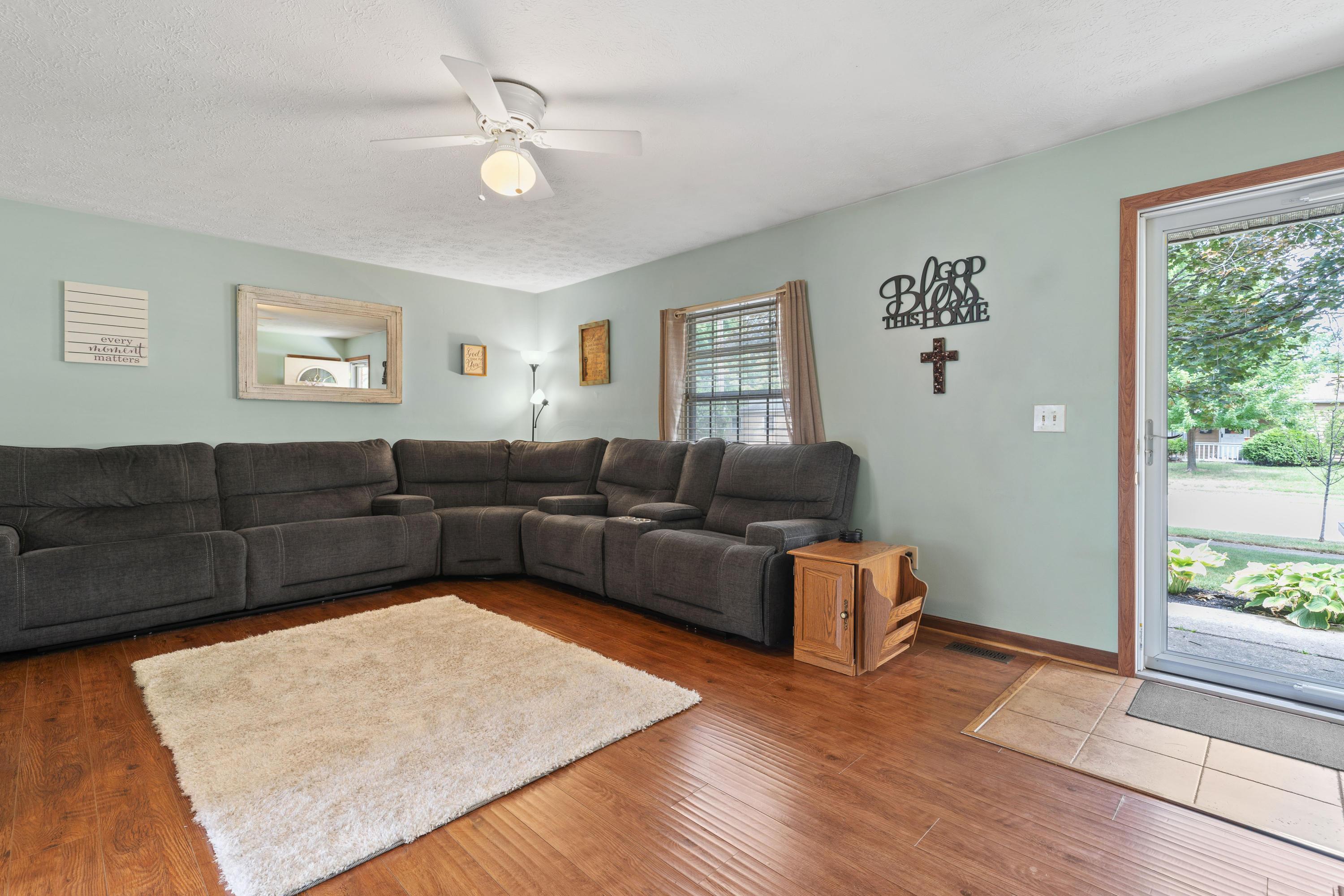 3434 Lacon Road Hilliard, OH 43026 - Photo 4 of 23 Gallery Image 4