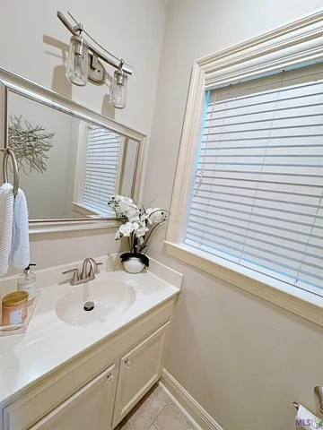 $3,000 | 11831 Thornberry Lane, Baton Rouge, LA 70810