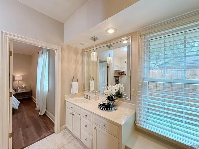 $3,000 | 11831 Thornberry Lane, Baton Rouge, LA 70810