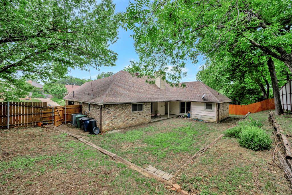 5517 Chimney Rock Road Fort Worth, TX 76112 - Photo 36 of 40